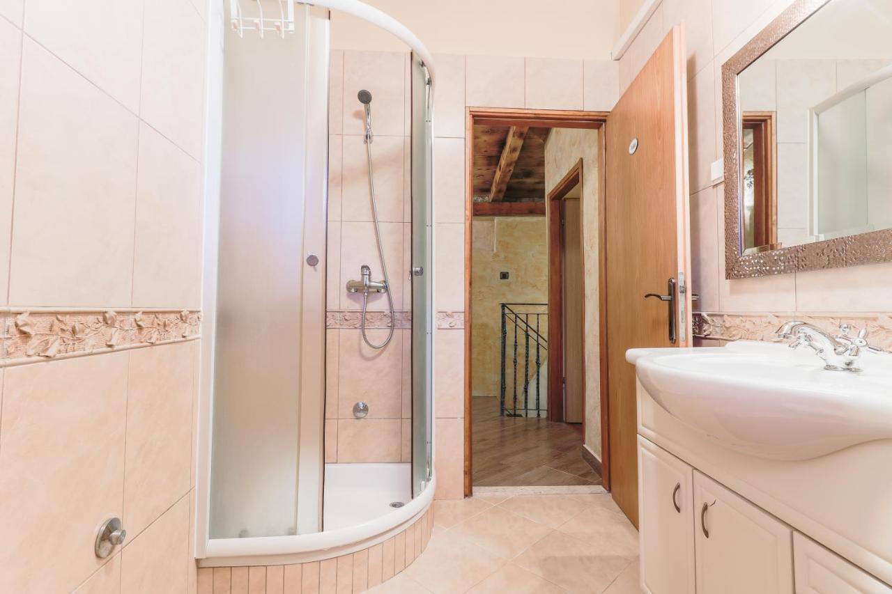 Apartman Lena Върсар Екстериор снимка