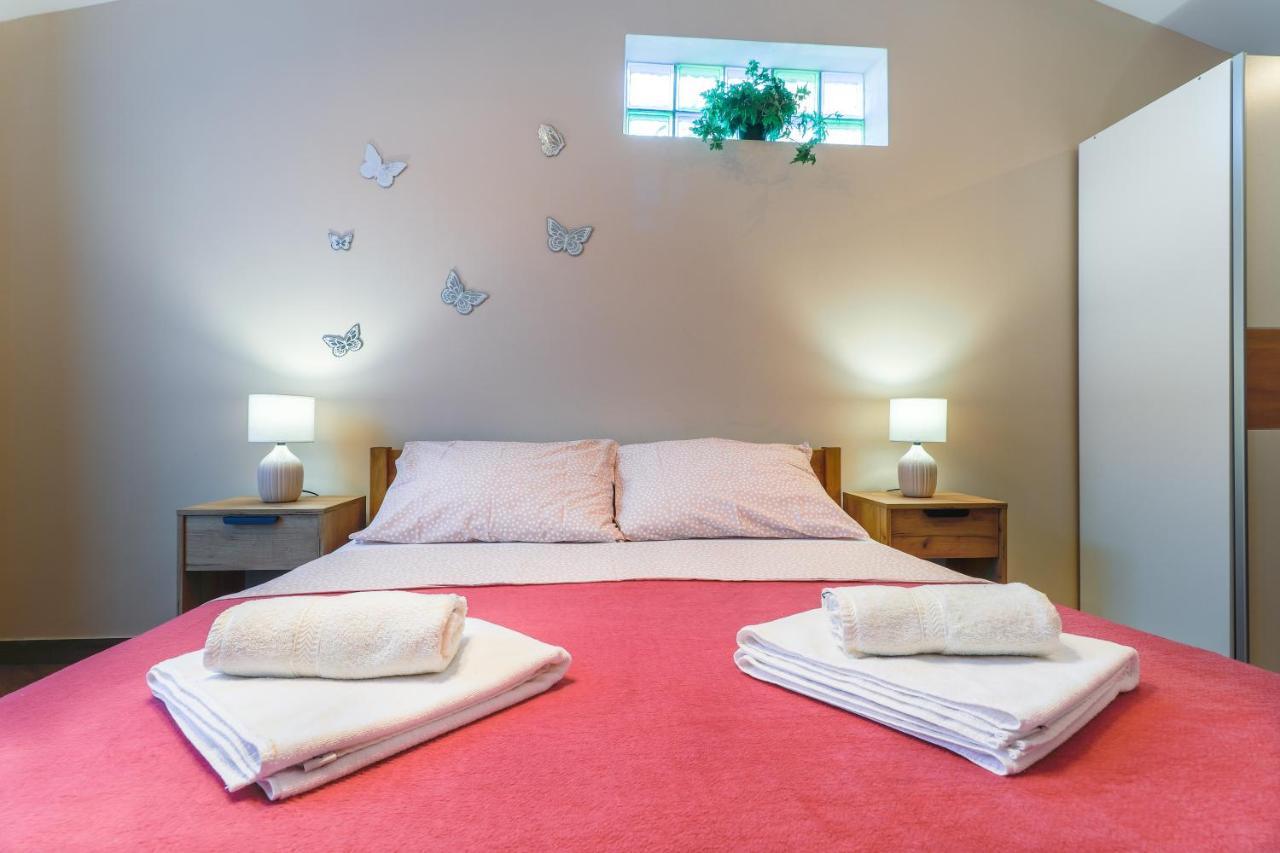 Apartman Lena Върсар Екстериор снимка